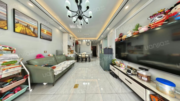 绿地滨湖印象二手房实景图