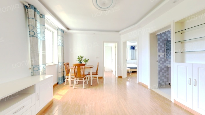 华龙新苑小区二手房实景图