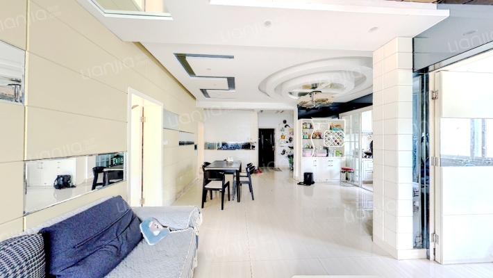 依泉庭苑二手房实景图