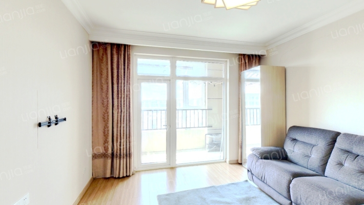 万科现在城二手房实景图