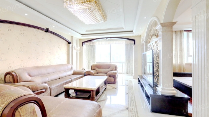 新兴年代二手房实景图