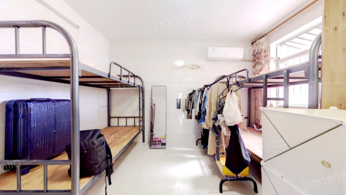 鹏湾住宅楼二手房实景图
