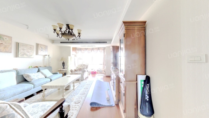 鸿运润园C区二手房实景图