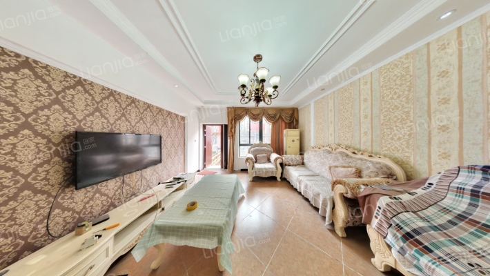 龍泊聖地二手房实景图