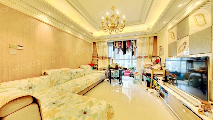 富力华庭C区二手房实景图