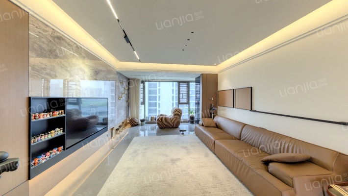 美的云樾二手房实景图