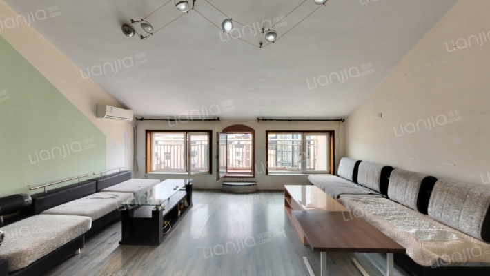 邦泰绿苑二手房实景图