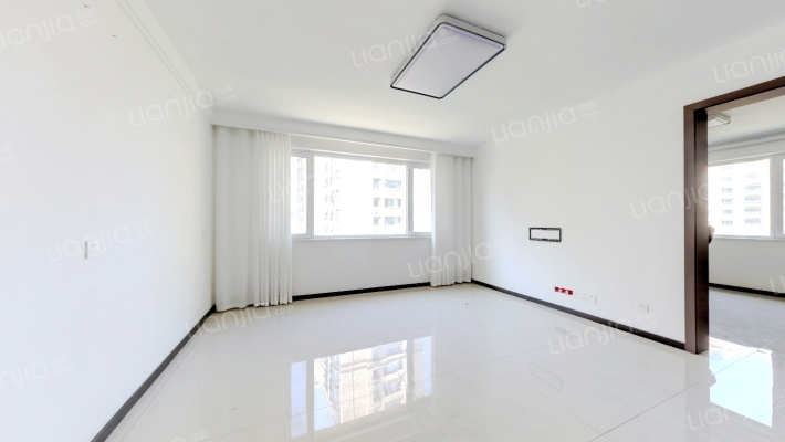 龙门山水华庭二手房实景图