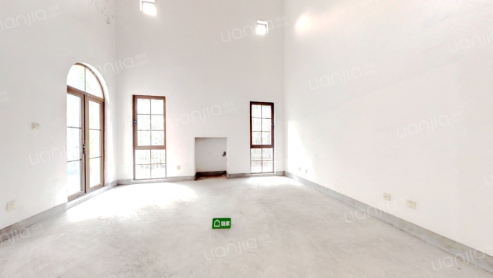 同润圣塔路斯二手房实景图