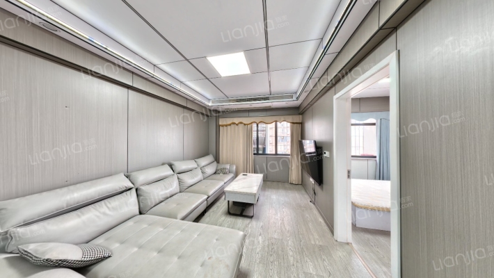 金茂大厦二手房实景图