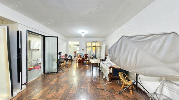 瞰湖花苑二手房实景图