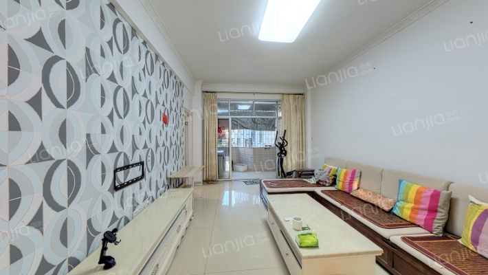 进宝楼二手房实景图