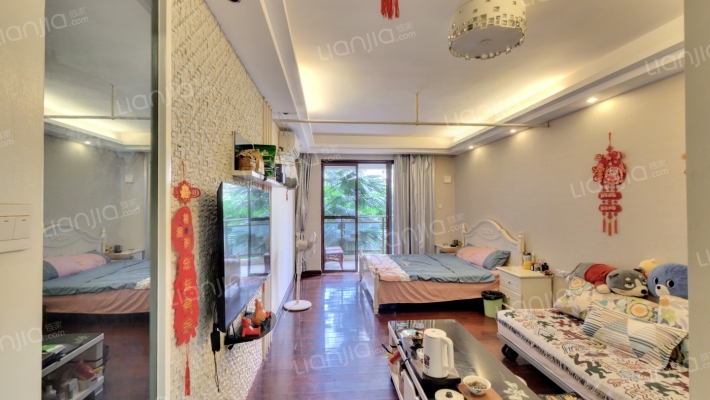 丽冠雅居二手房实景图