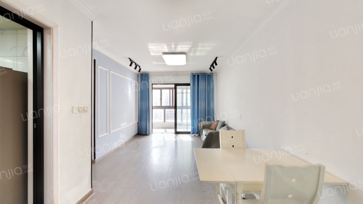 九龙仓碧玺A区二手房实景图