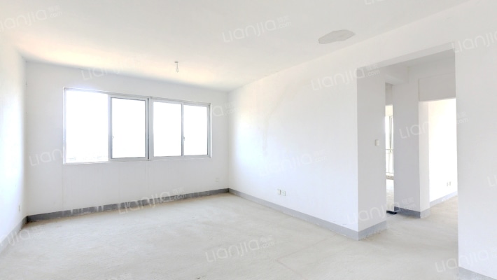 嘉禾花苑二手房实景图