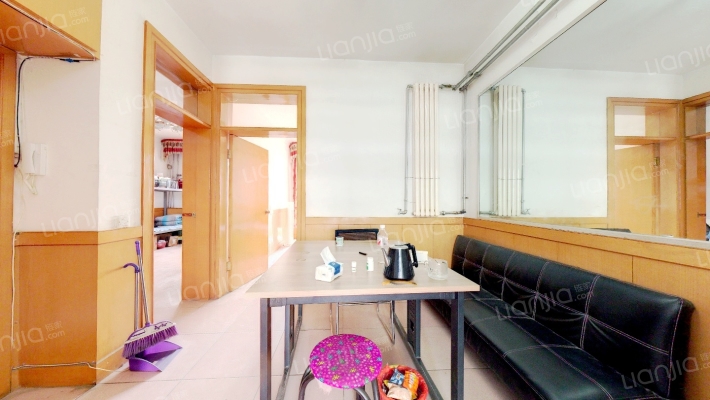 迎泽家园医药公司宿舍二手房实景图