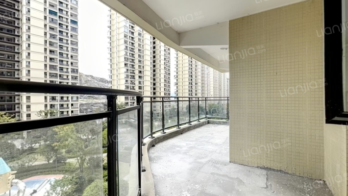 世纪山水·天麓城二手房实景图