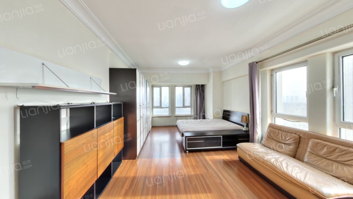 亿达软景E居二手房实景图