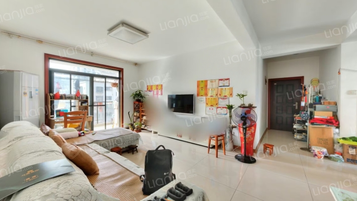 湖畔春天二手房实景图