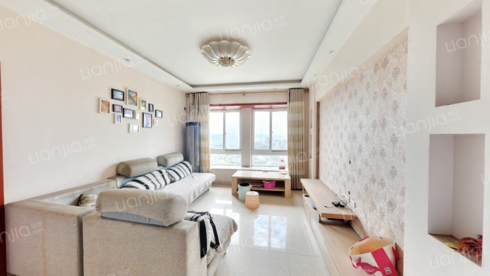 隆鑫花漾岭二手房实景图