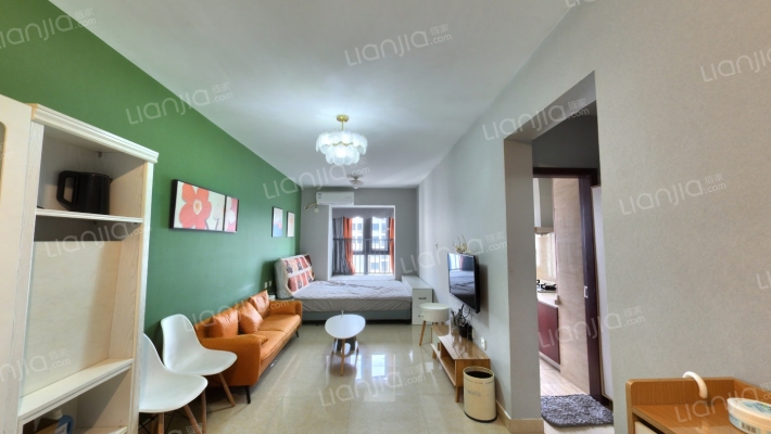 煌华晶萃城二手房实景图