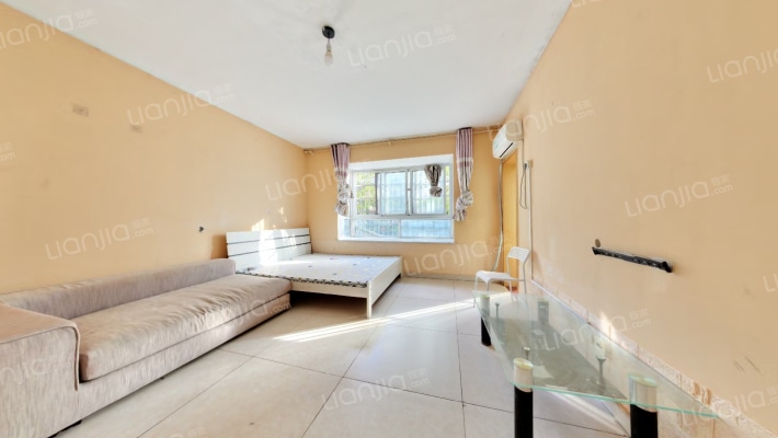 嘉盛华庭二手房实景图