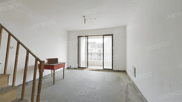 远洋香奈河畔一期二手房实景图