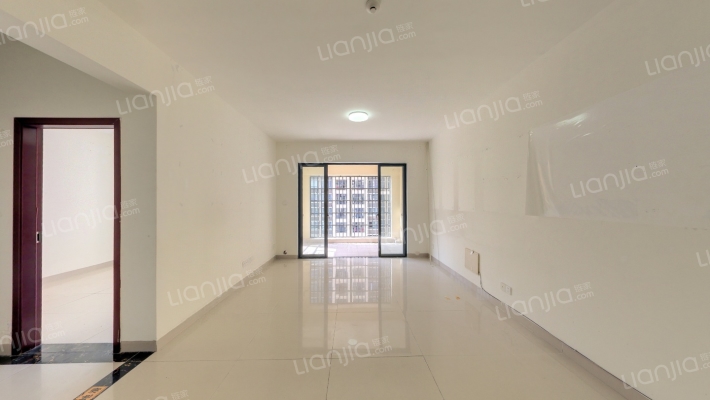 龙岐雅苑南区二手房实景图