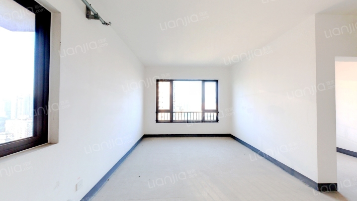 龙湖春森彼岸五期二手房实景图