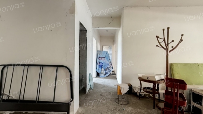 站前广场二手房实景图