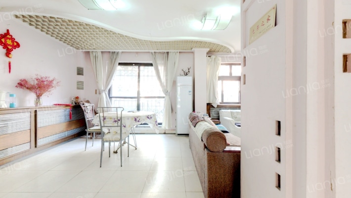 新贵都一期二手房实景图