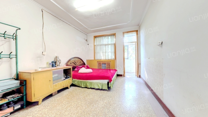 宏杰家属楼二手房实景图