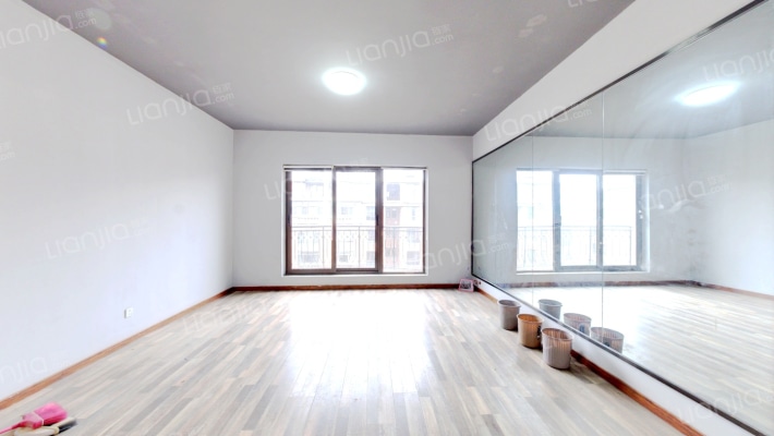 银河丹堤二手房实景图