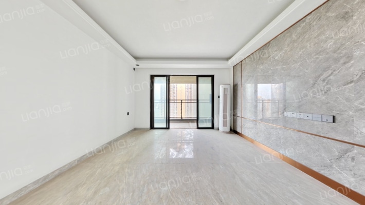 美的置业广场二手房实景图