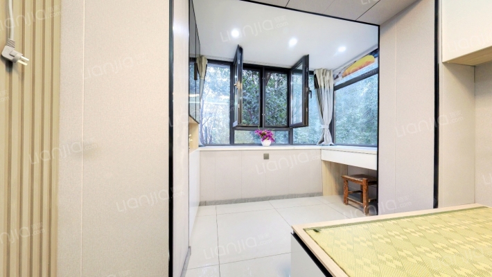 宏伟小区二手房实景图