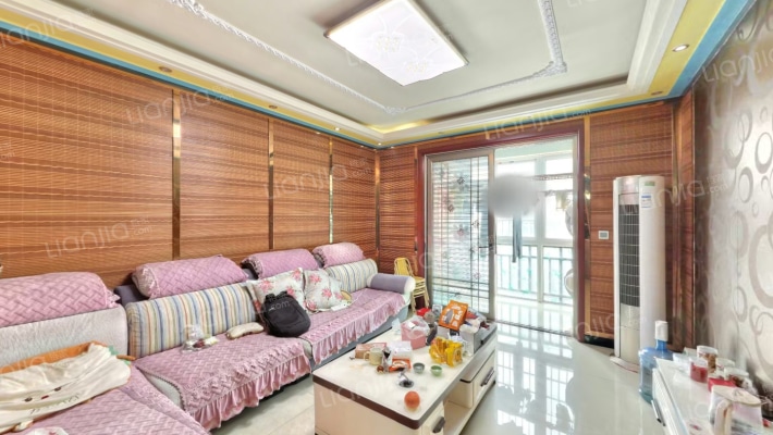 阳光港湾二手房实景图