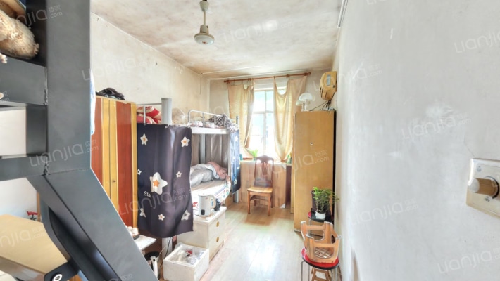 新民村二手房实景图