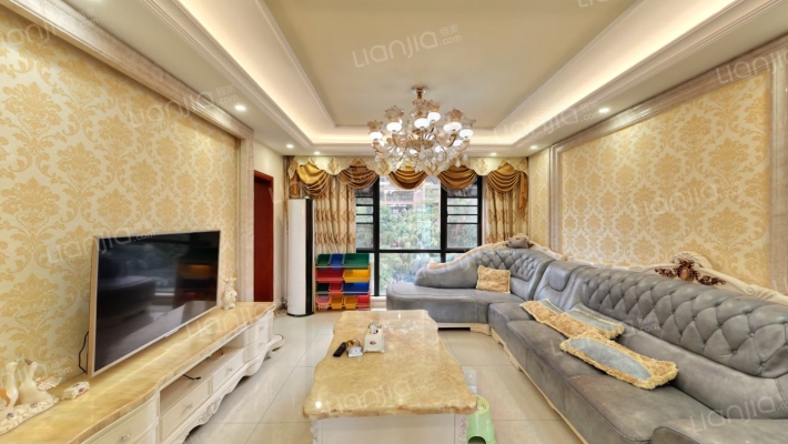田禾塞纳河畔二手房实景图