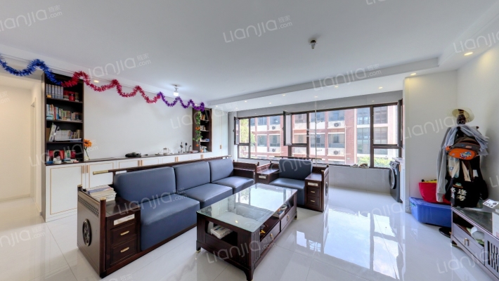 东尚名庭二手房实景图