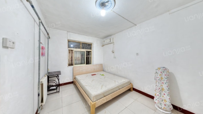 山化宿舍二手房实景图