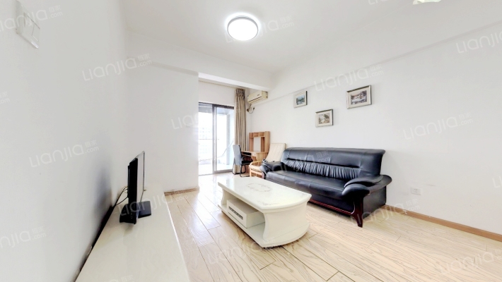 中航国际交流中心二手房实景图