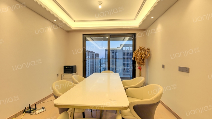 万科崇学雅苑二手房实景图