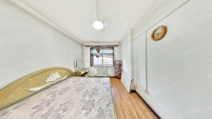 信华南里二手房实景图