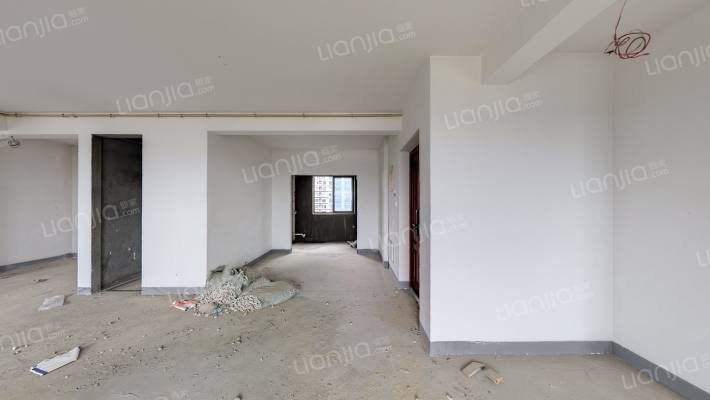 新鸿月映园金誉府二手房实景图