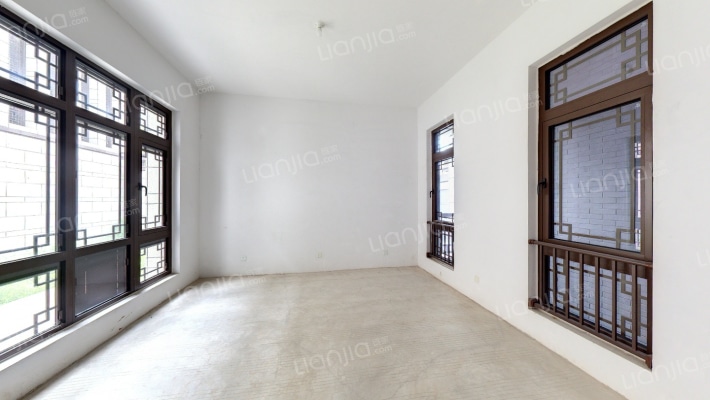 万振紫蓬湾二手房实景图