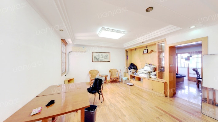 槐树路312弄二手房实景图