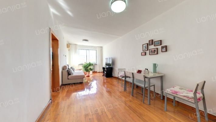 和龙小区二手房实景图