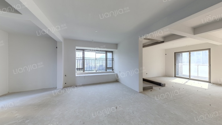 荣安春和景明二手房实景图