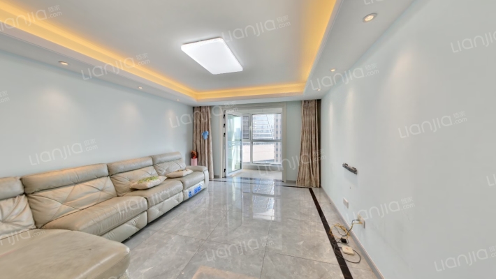 万科悦峯二手房实景图