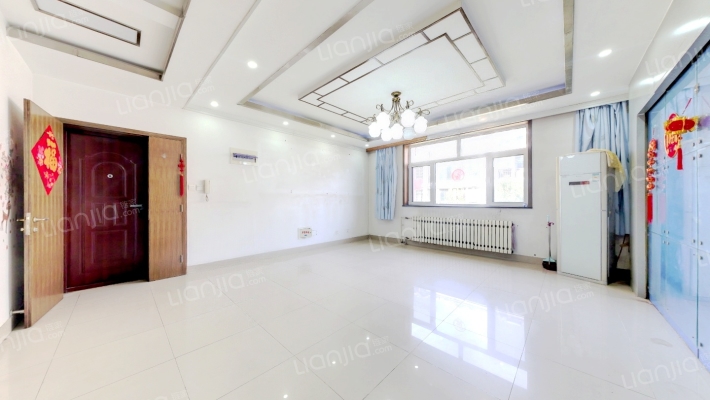 汇富名仕居二手房实景图